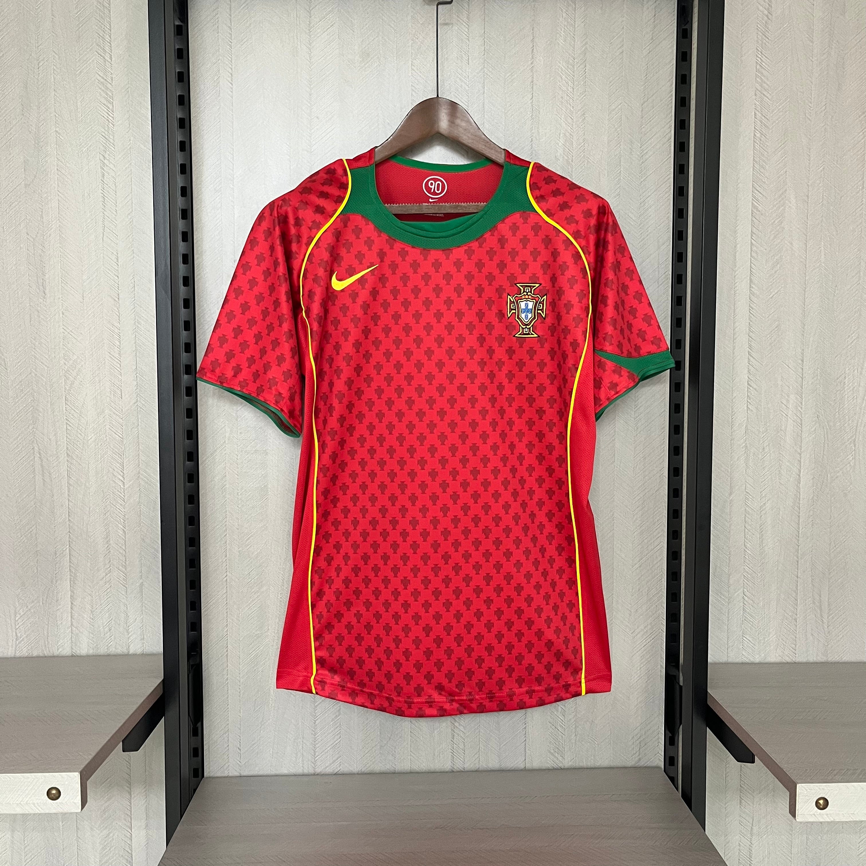 Camisa Retrô Portugal World Cup Home 2004