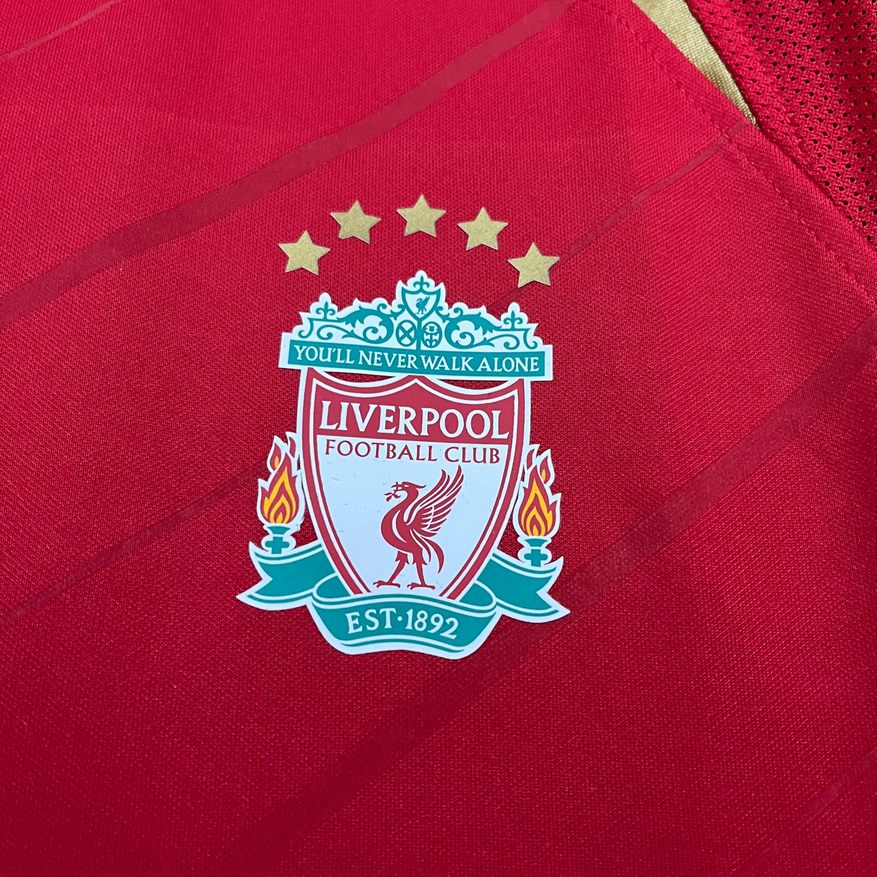Camisa Retrô Liverpool Home 05/06