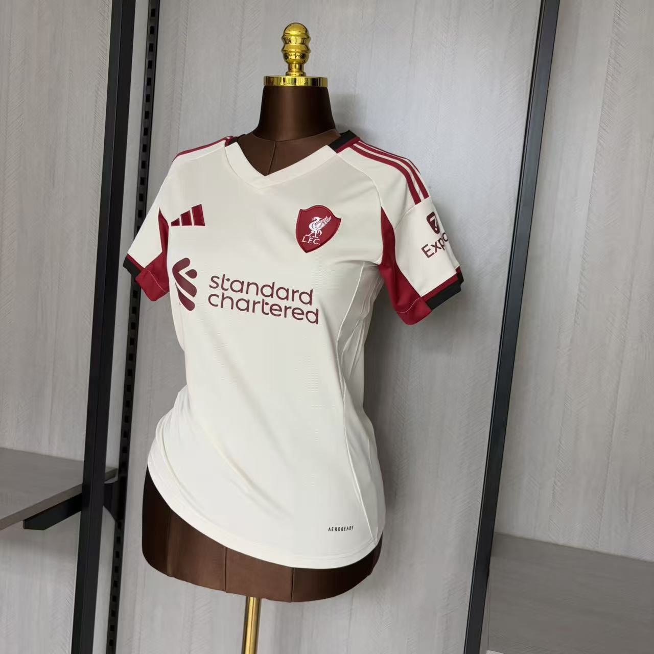 Camisa Feminina Liverpool Visitante 2025/26