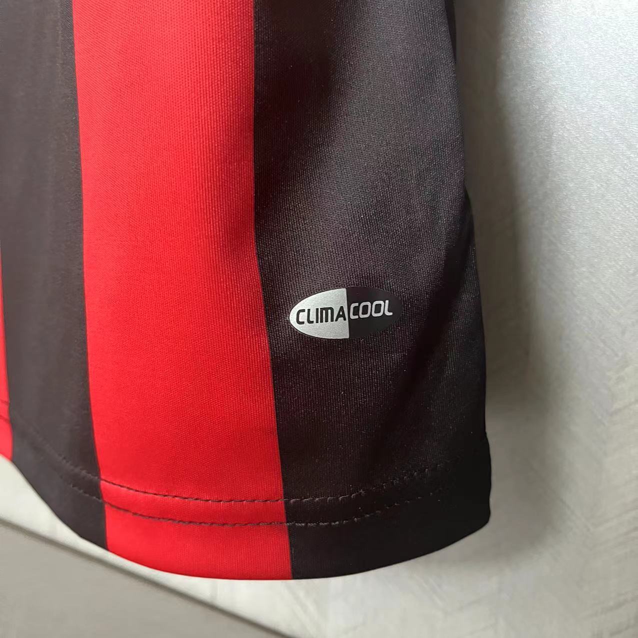 Camisa Retrô AC Milan Home 08/09