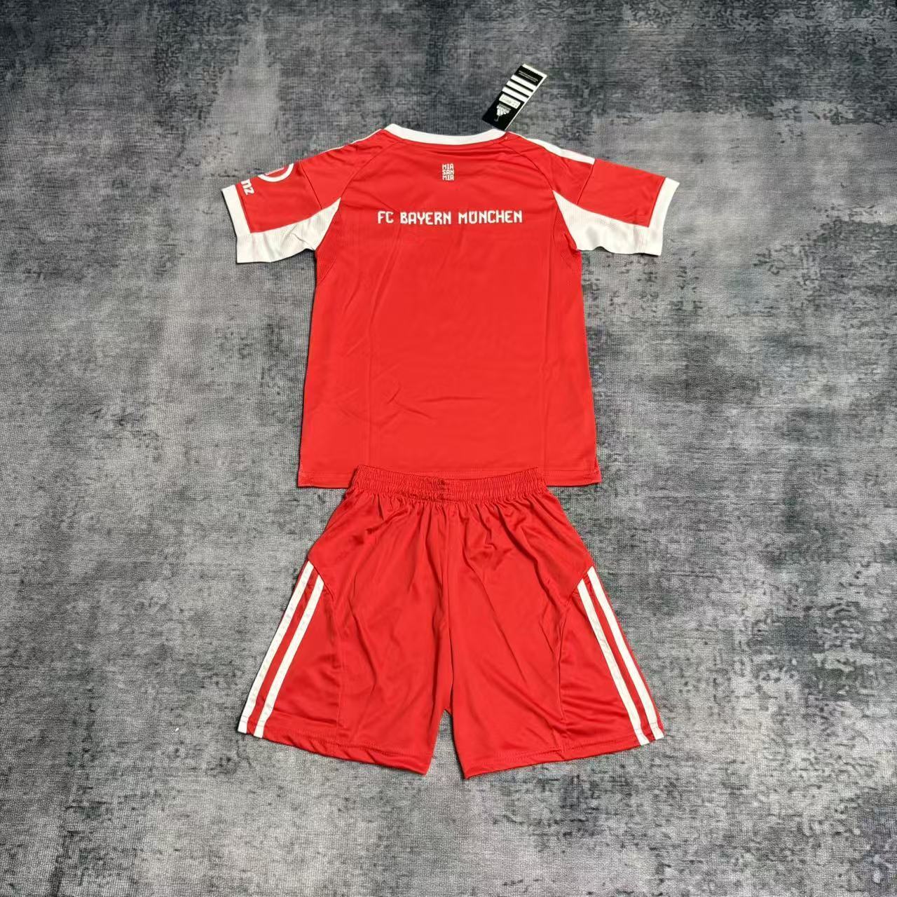 Kit Infantil Bayern de Munique Home 2025/26