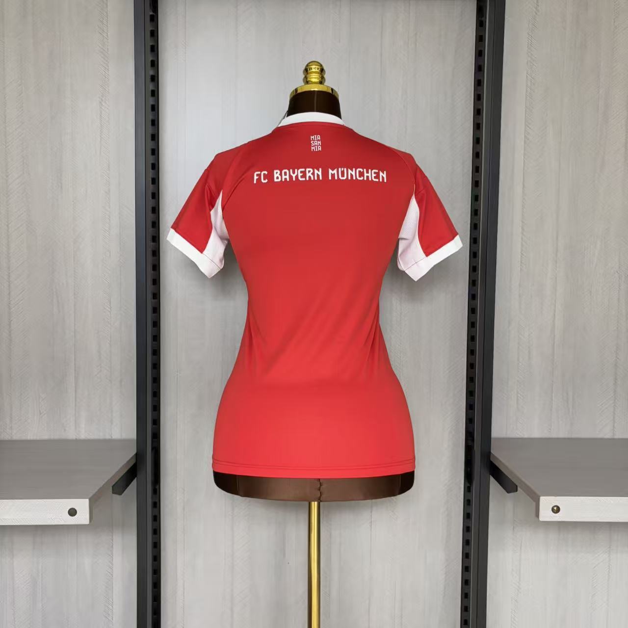 Camisa Feminina Bayern de Munique Home 2025/26