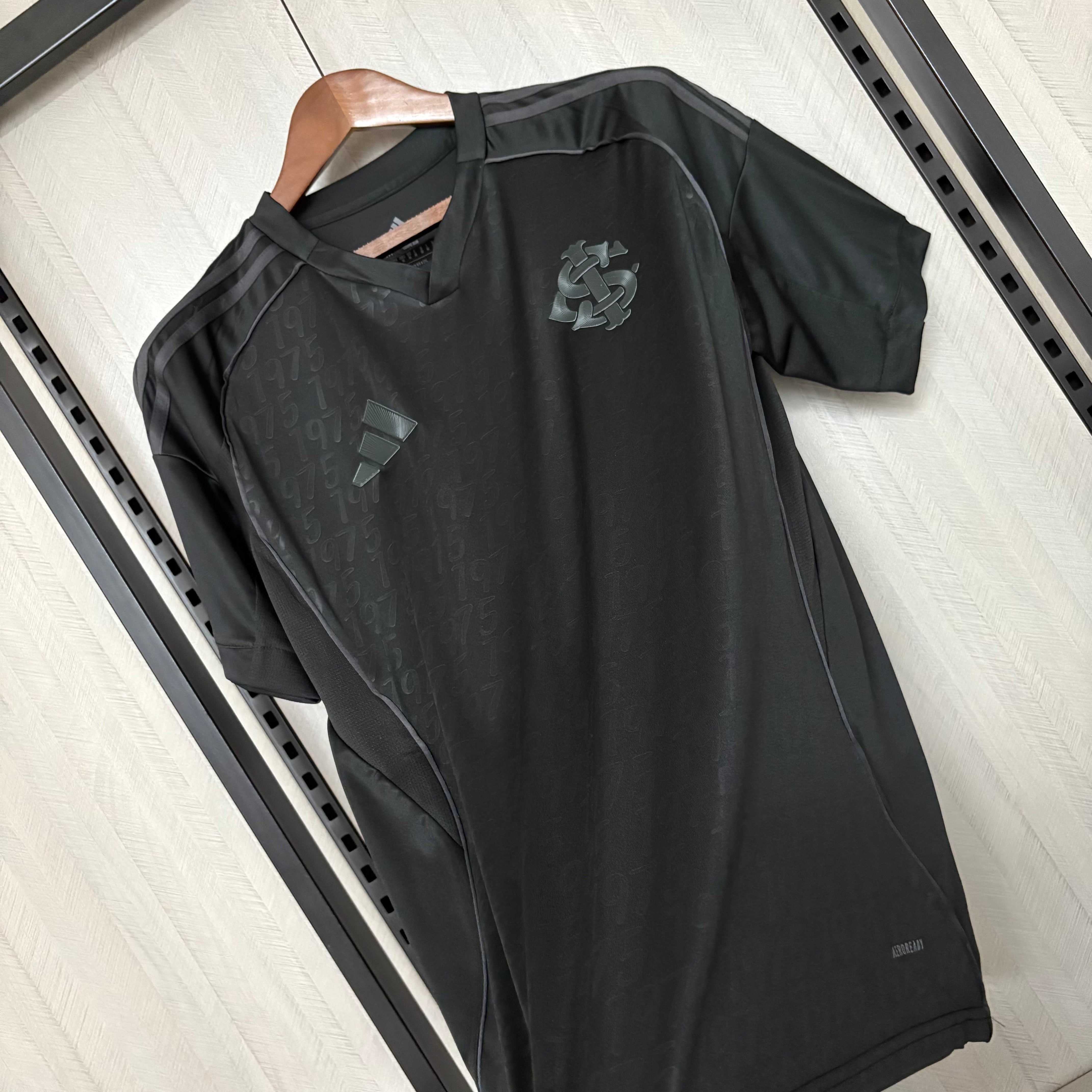Terceira Camisa Internacional 2025/26