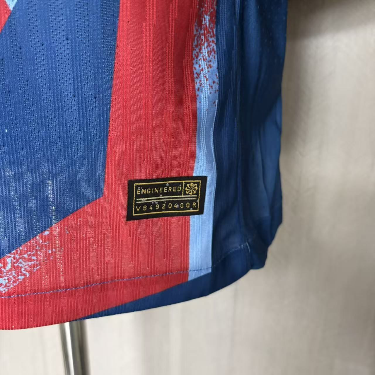 Camisa Versão Jogador Barcelona Home 2025/26