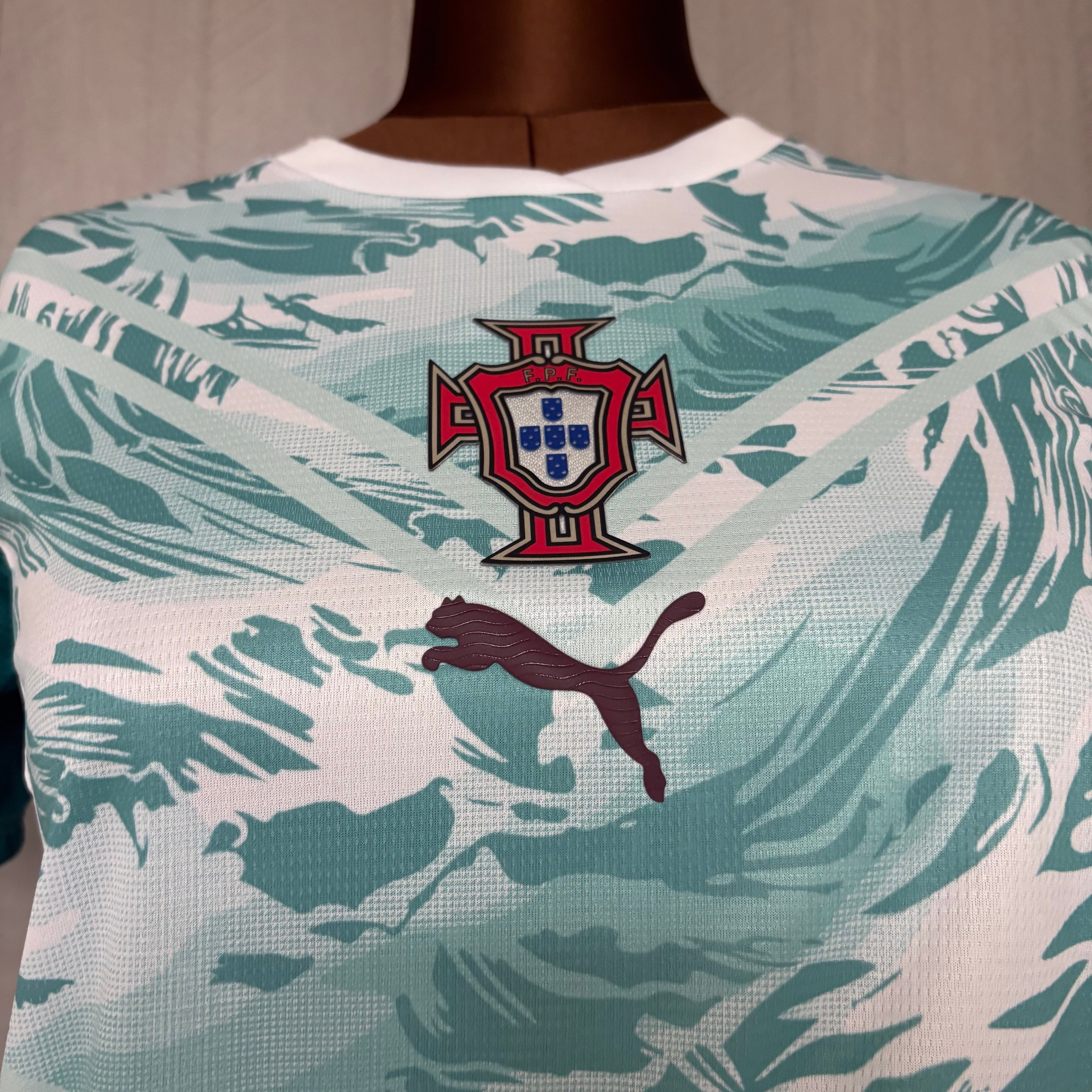Camisa Feminina Portugal Visitante 2026