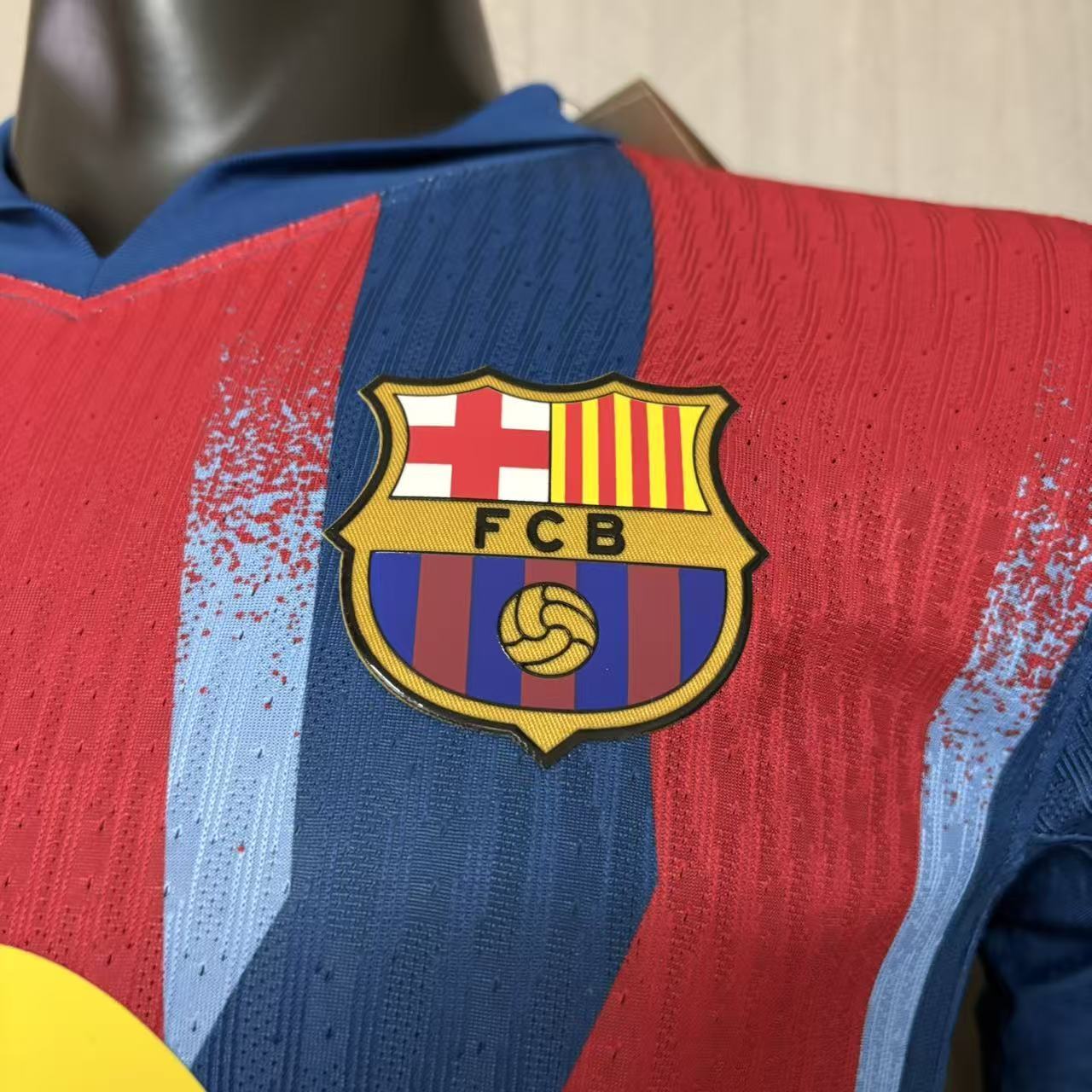 Camisa Versão Jogador Barcelona Home 2025/26