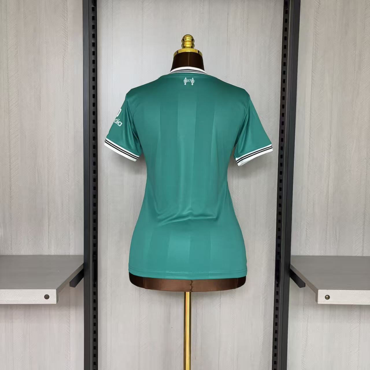 Terceira Camisa Feminina Liverpool 2025/26