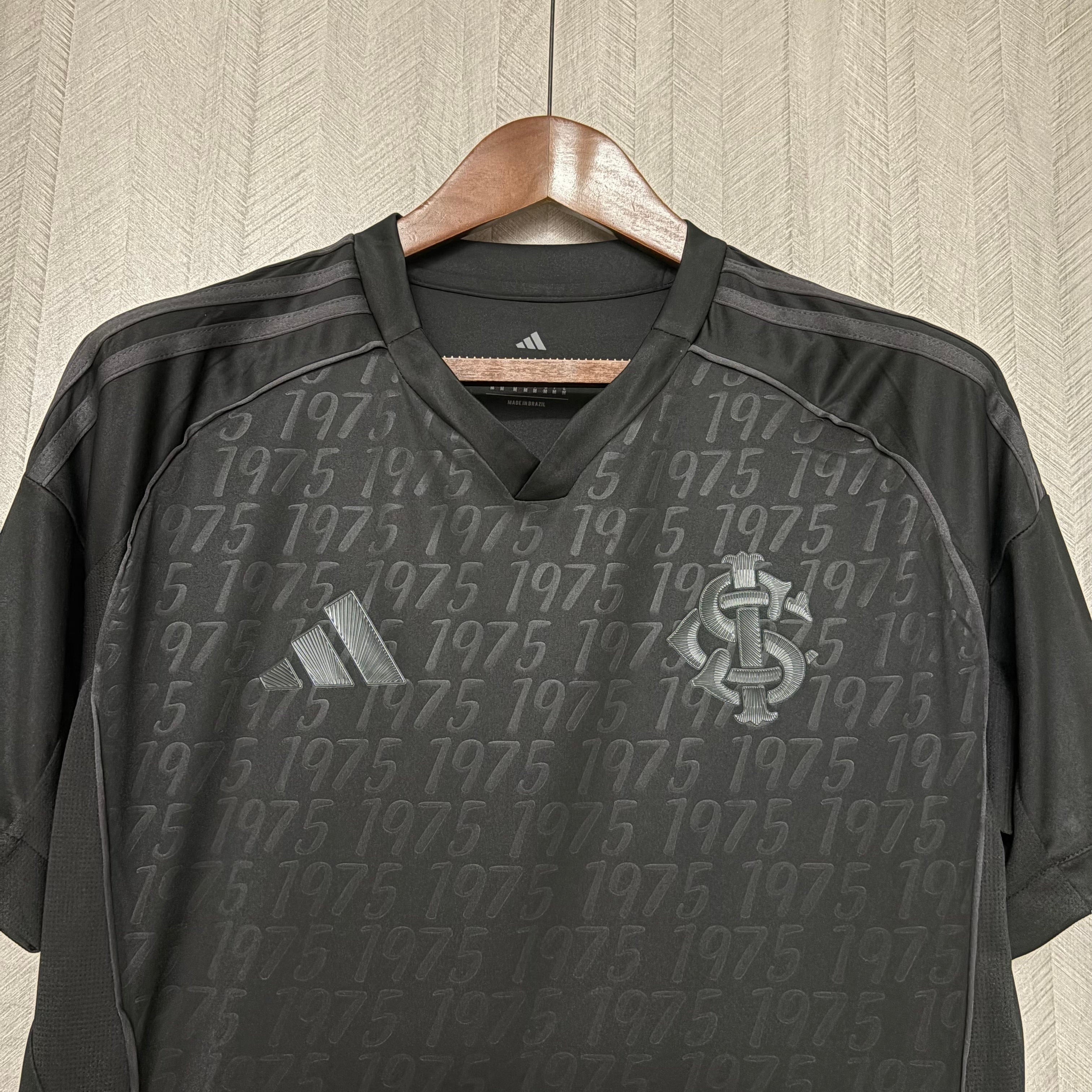 Terceira Camisa Internacional 2025/26