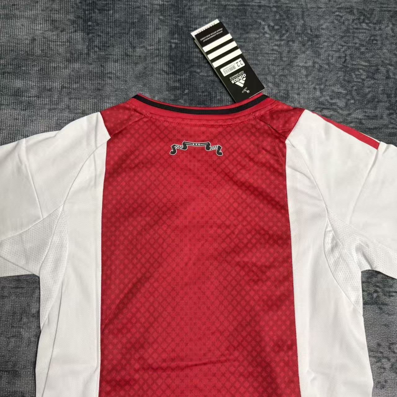 Kit Infantil Ajax Home 2025/26