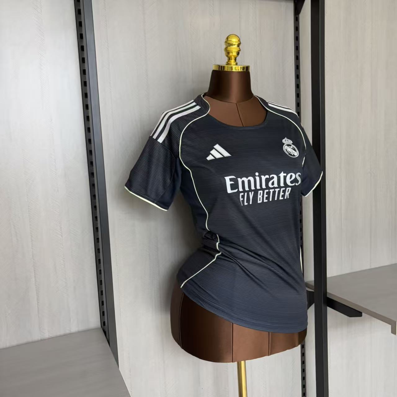 Camisa Feminina Real Madrid Visitante 2025/26