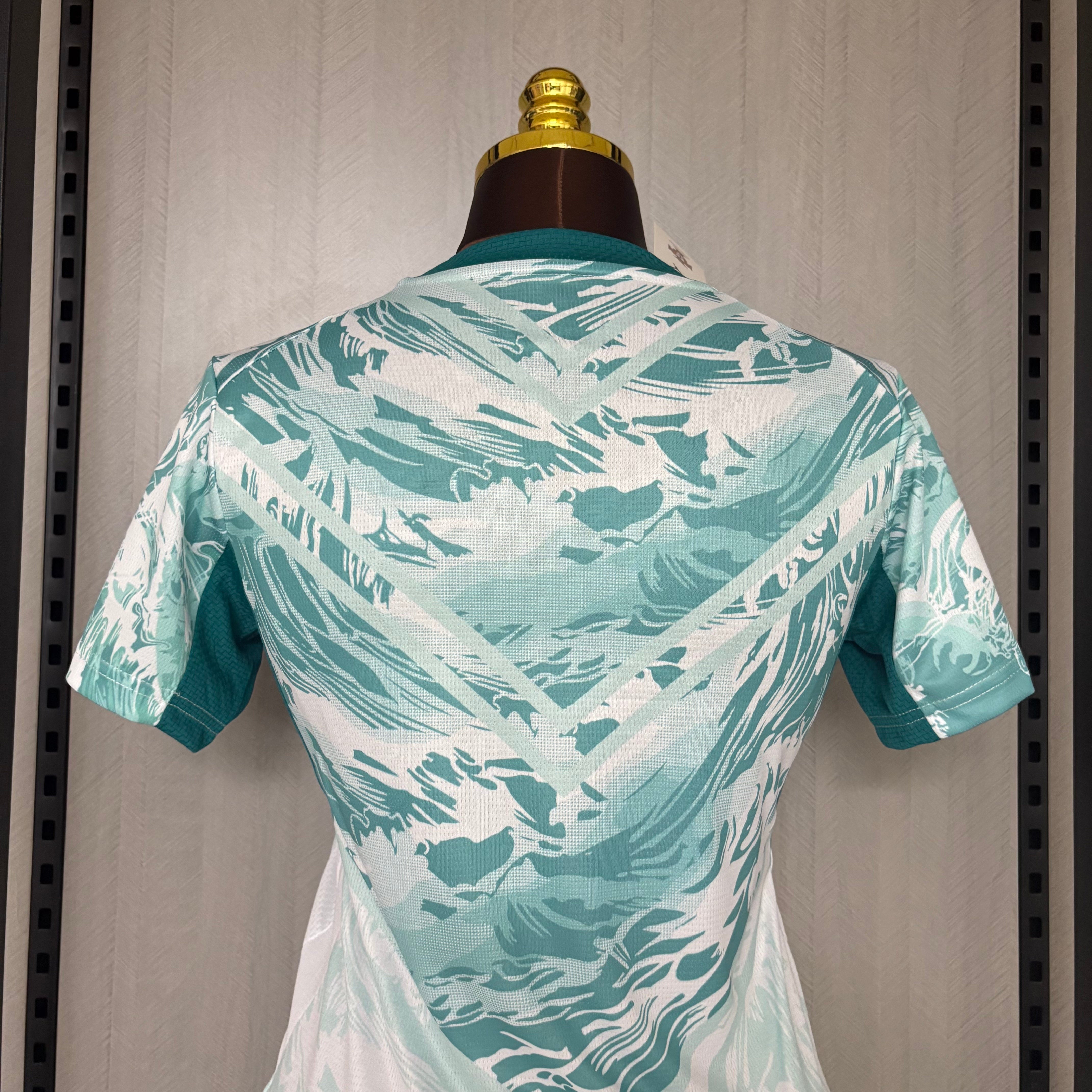 Camisa Feminina Portugal Visitante 2026