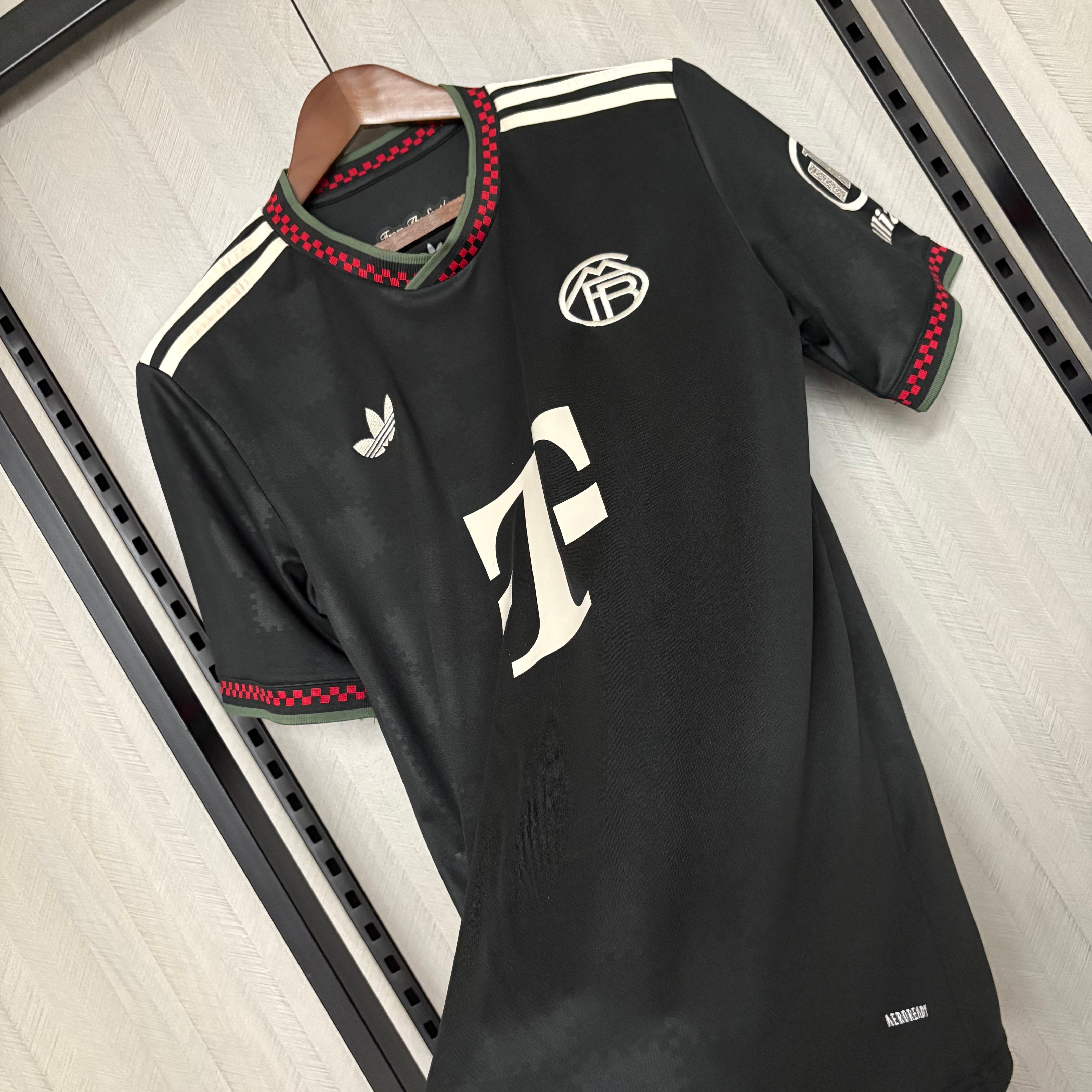 Terceira Camisa Bayern de Munique 2025/26