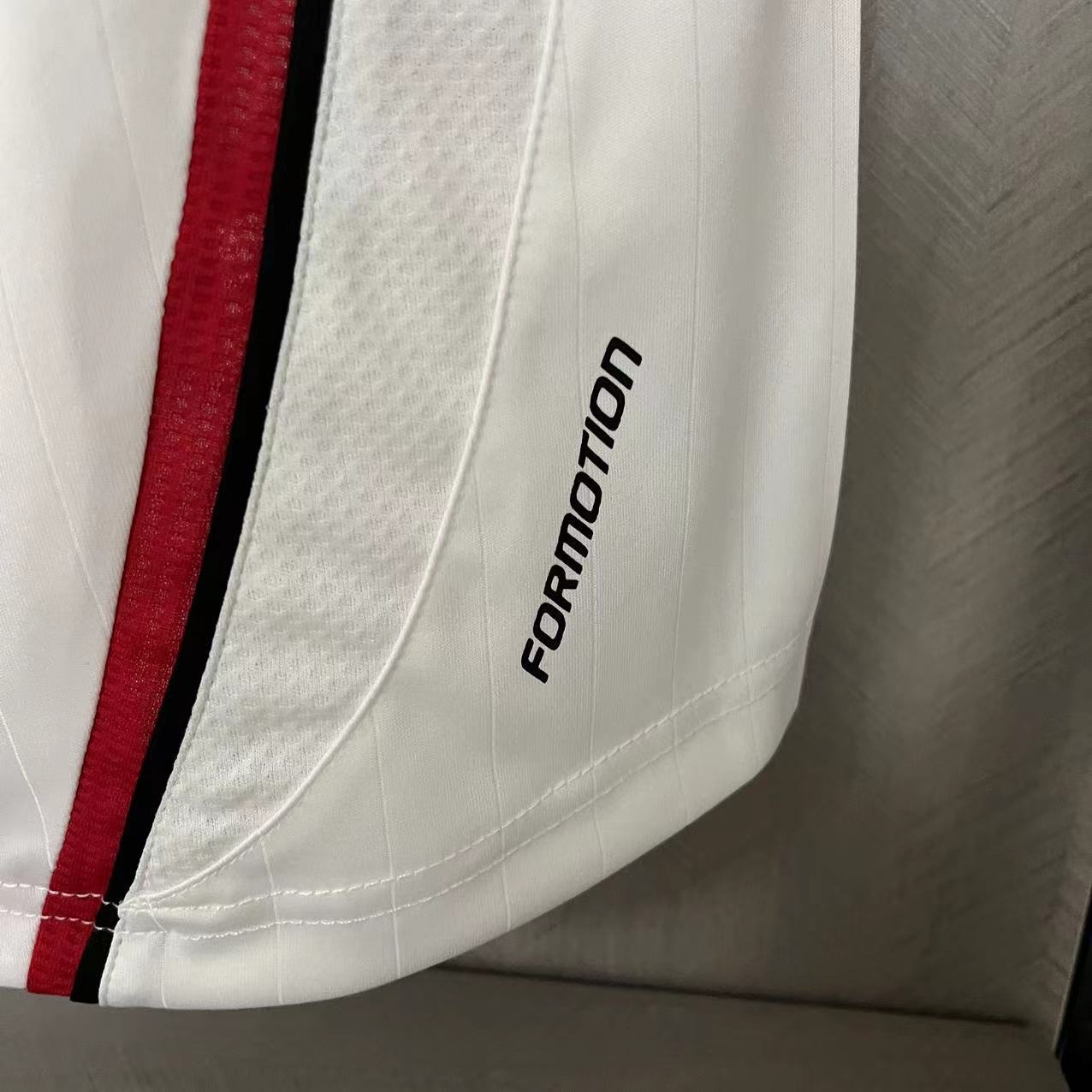Camisa Retrô AC Milan Visitante 06/07