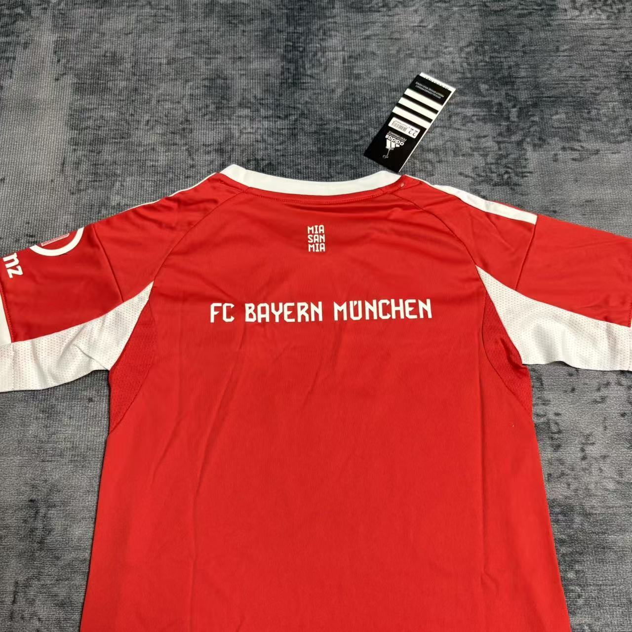 Kit Infantil Bayern de Munique Home 2025/26