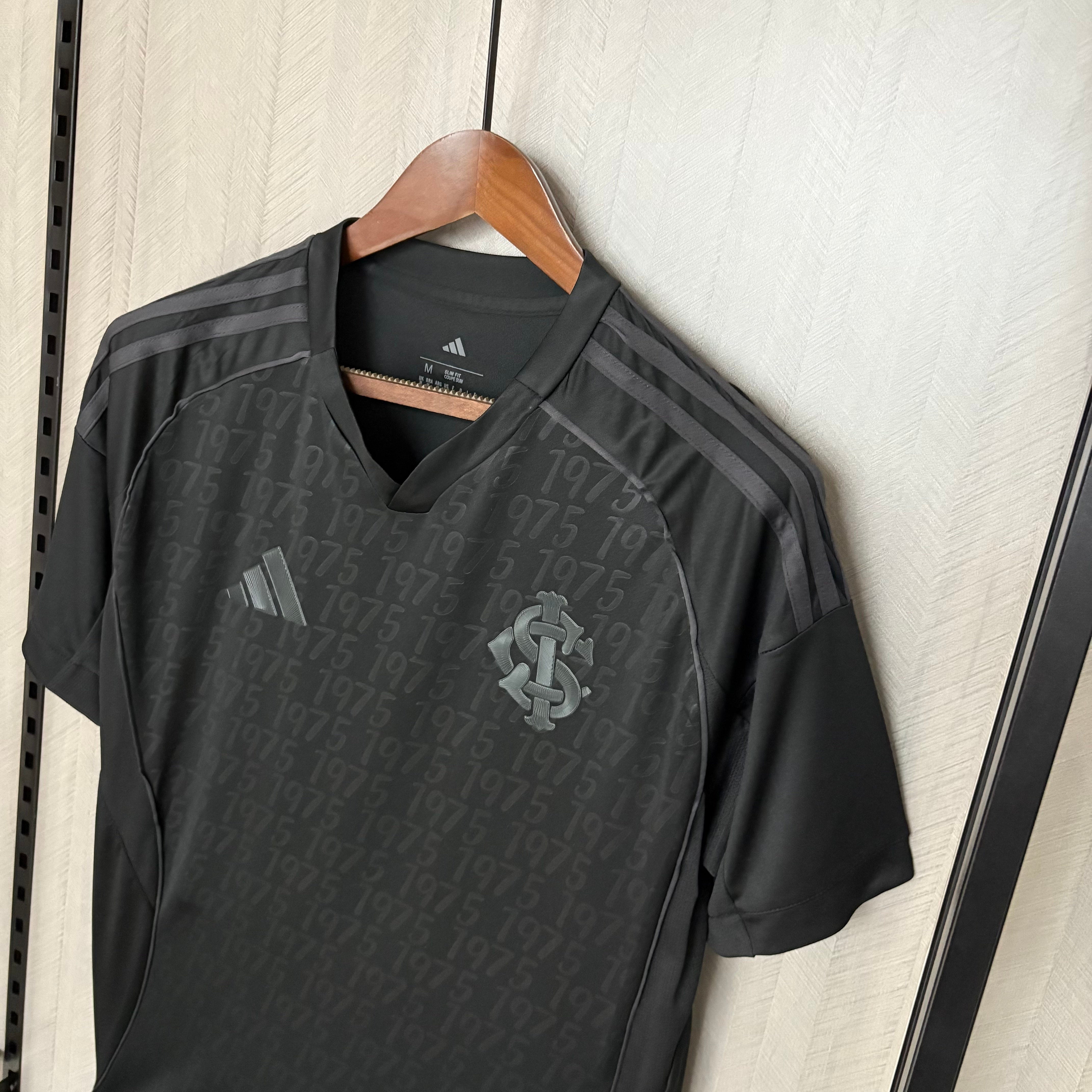 Terceira Camisa Internacional 2025/26