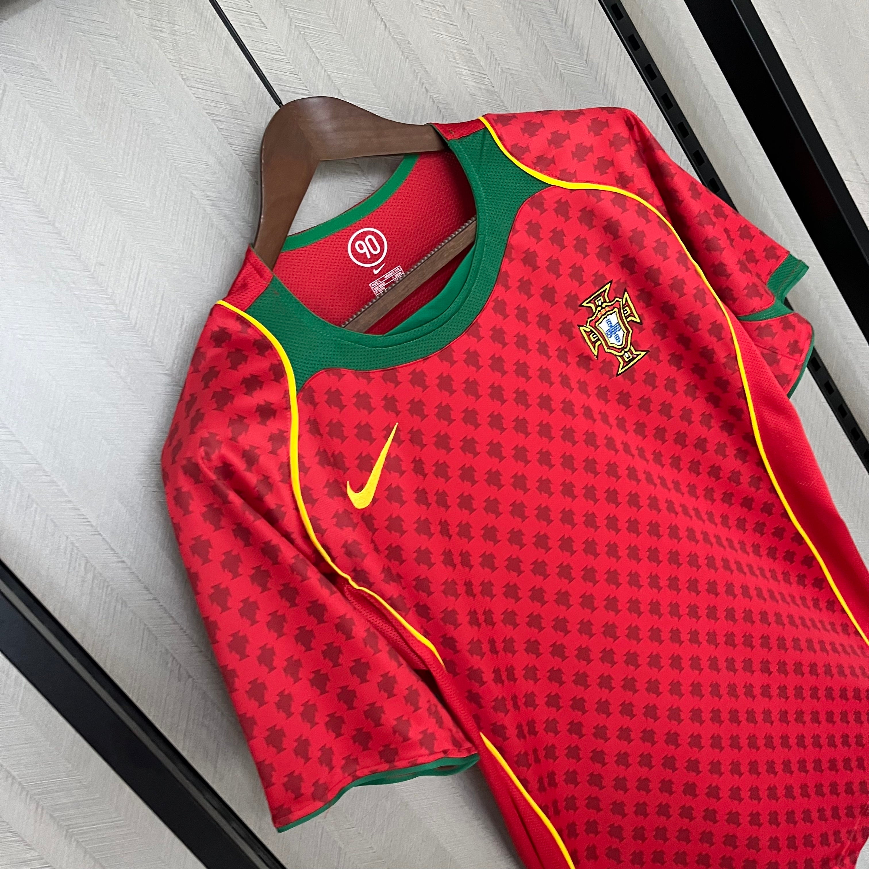 Camisa Retrô Portugal World Cup Home 2004