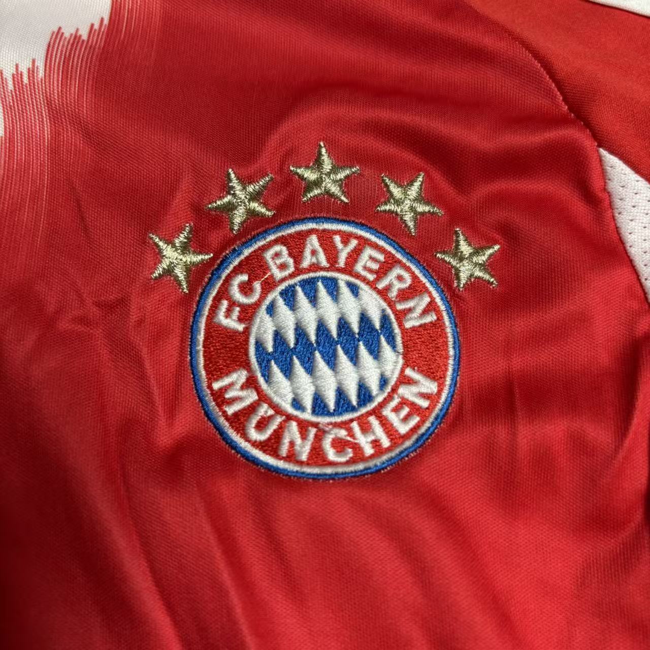 Kit Infantil Bayern de Munique Home 2025/26