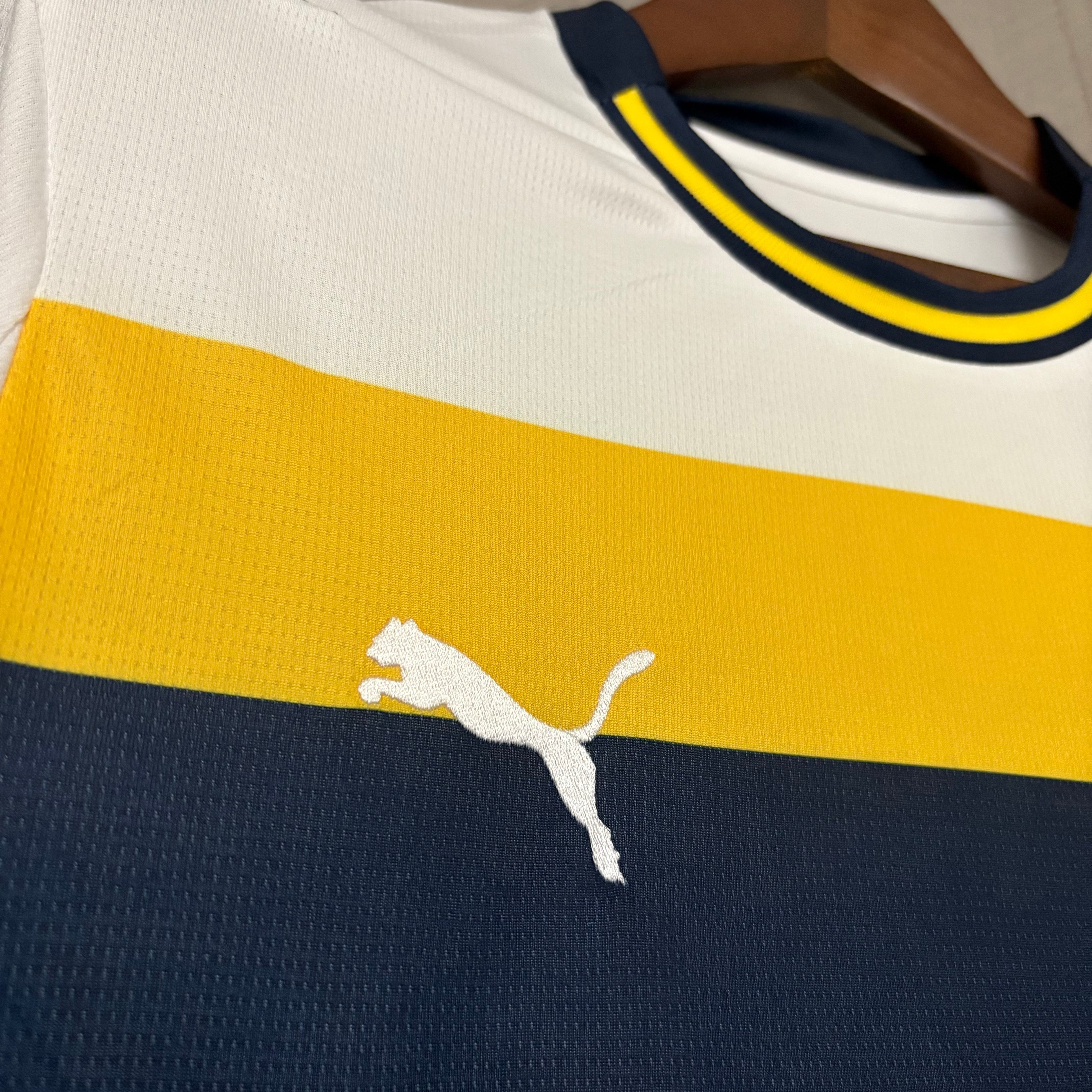 Camisa Famalicão Home 2025/26