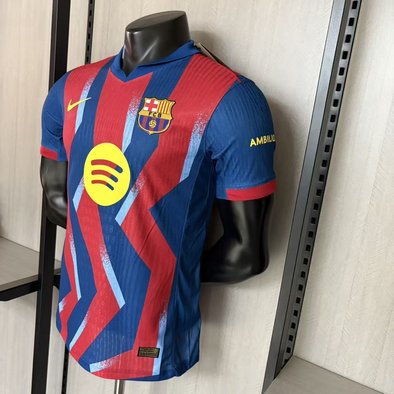 Camisa Versão Jogador Barcelona Home 2025/26